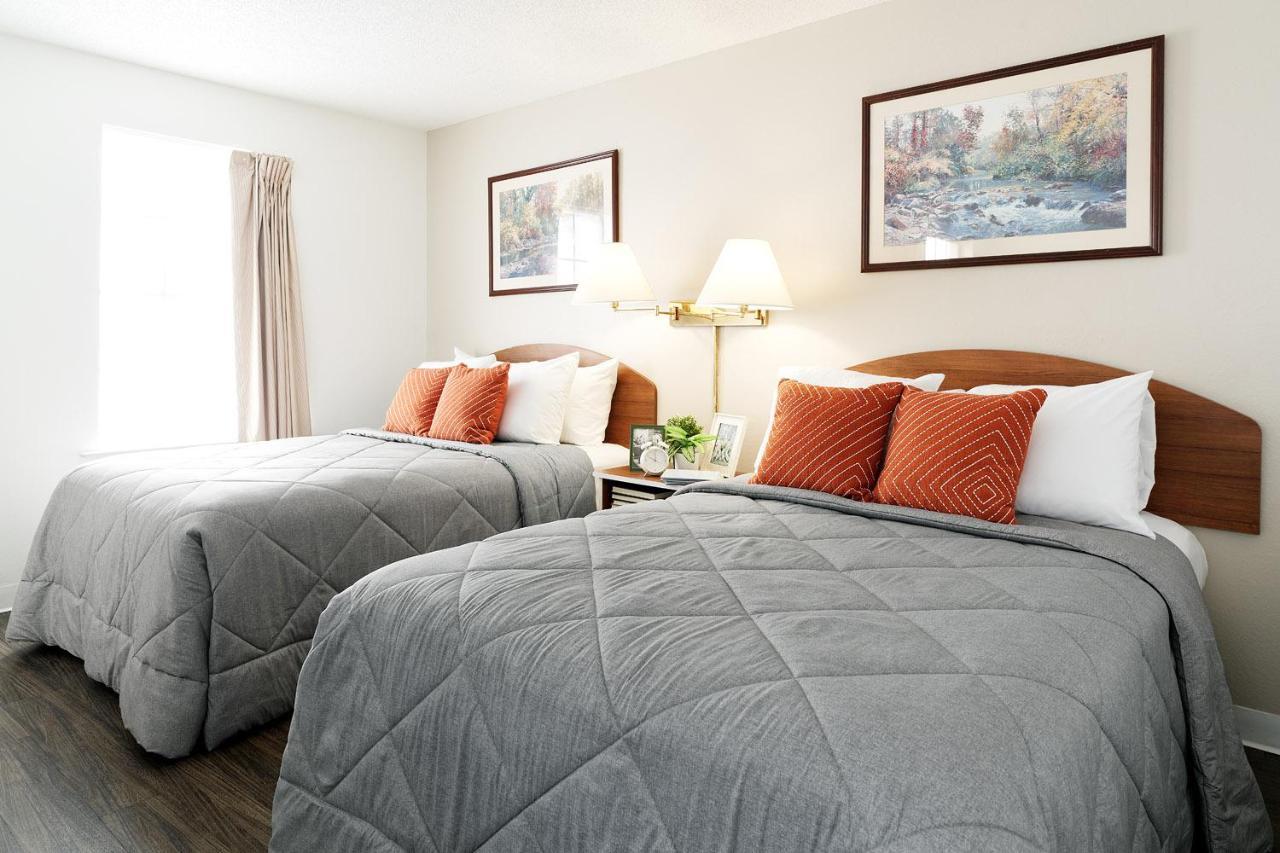 Intown Suites Extended Stay Greensboro Nc - Airport Экстерьер фото