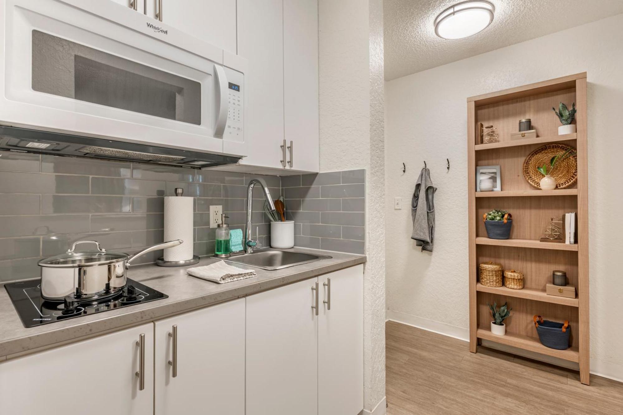Intown Suites Extended Stay Greensboro Nc - Airport Экстерьер фото