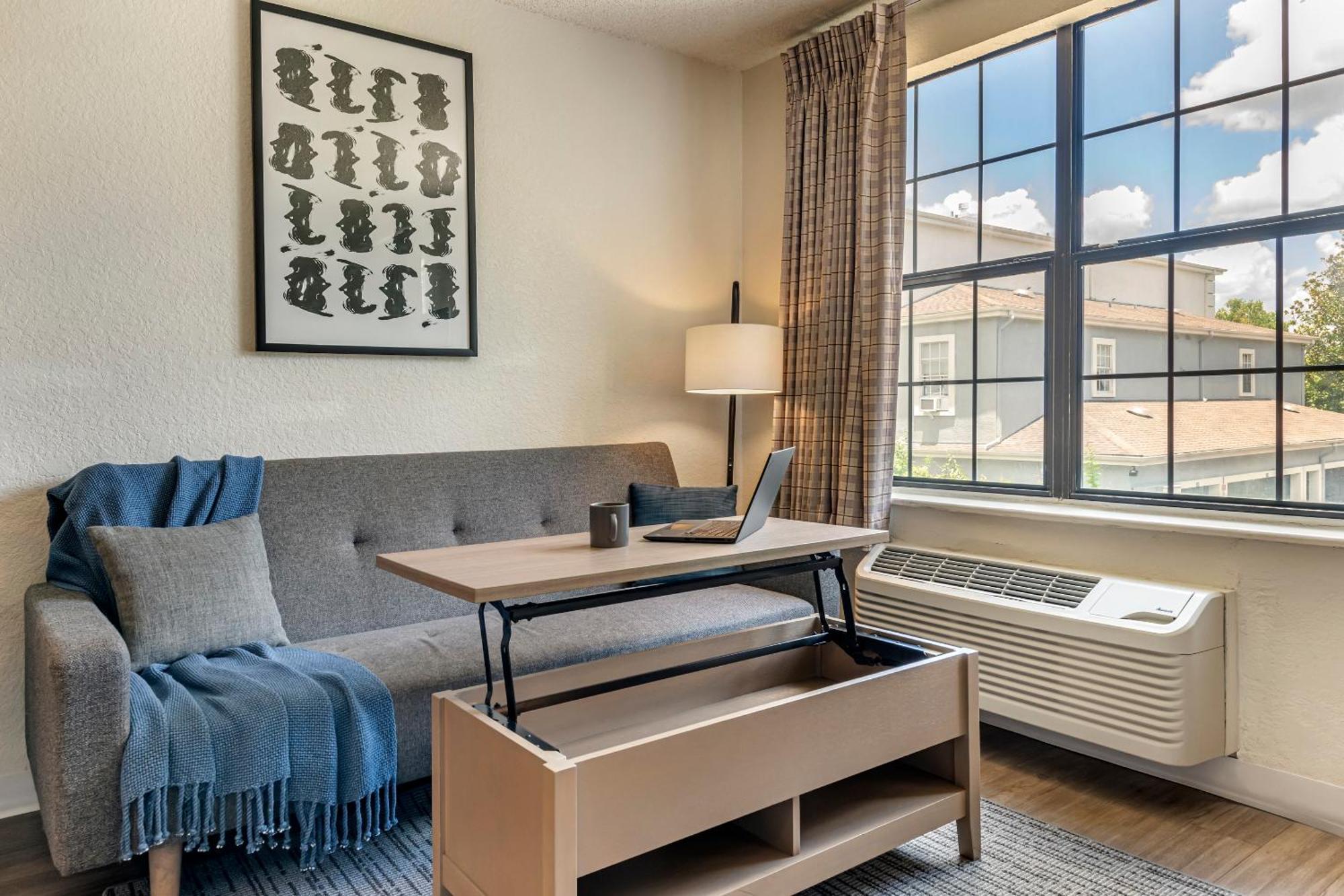 Intown Suites Extended Stay Greensboro Nc - Airport Экстерьер фото